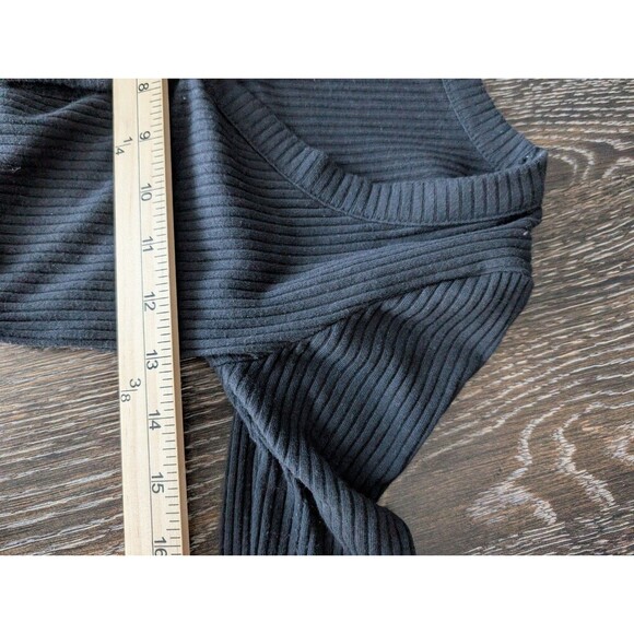HOLLISTER Woman's XS Black Long Sleeve Ribbed Scoop V neck Button Up Tie Top 176 - Picture 6 of 7